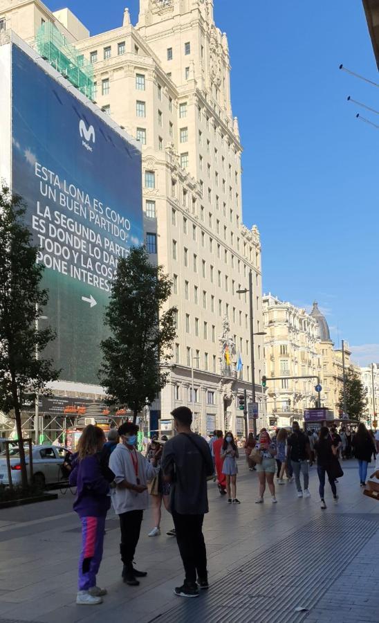 Gran Via. Salud. Puerta Del Sol. Callao. Madrid Luaran gambar